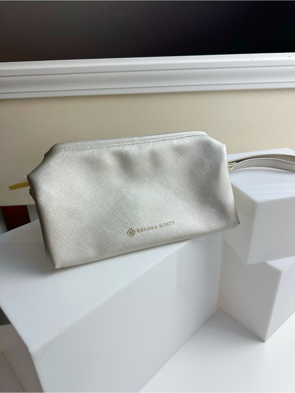 Kendra Scott NWT Dopp Kit Gold Metallic with Yellow Interior Zip Closure